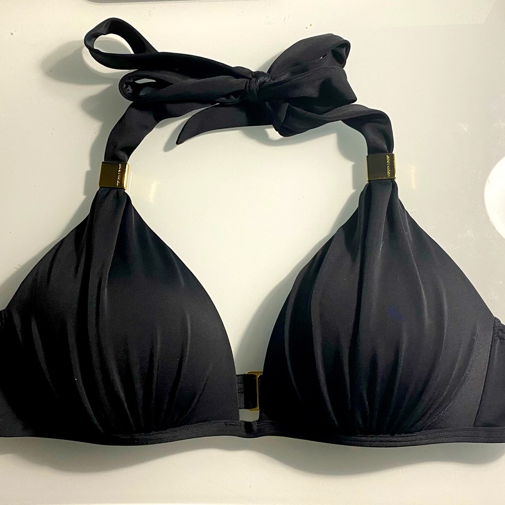 🎀 Victoria's Secret black bikini top size M 🎀